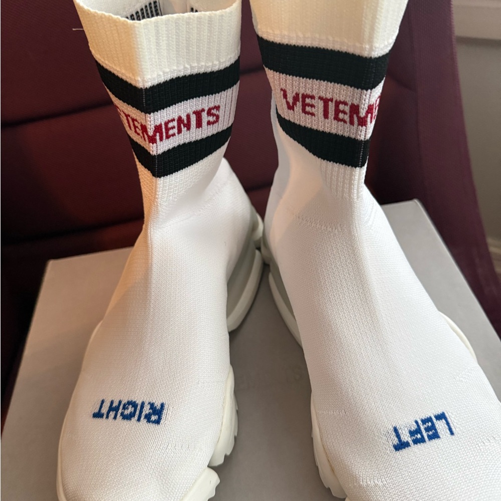 VETEMENT x Reebook White and Black Athletic Socks EU 36